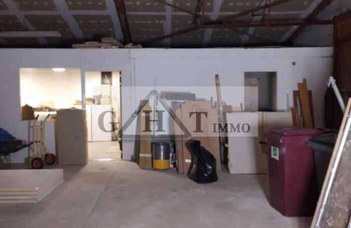 280 M² ATELIER A VENDRE A MONTEVRAIN — photo 3