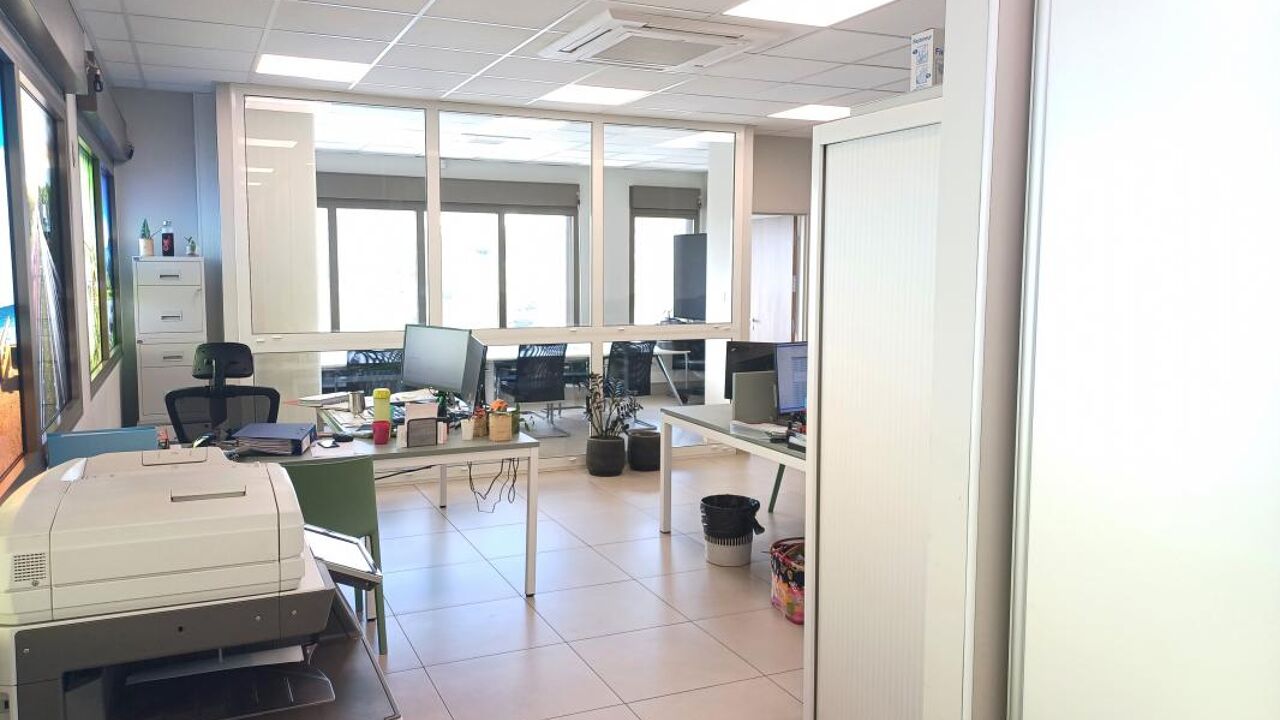 bureau  pièces 112 m2 à louer à Saint-Denis (97400)