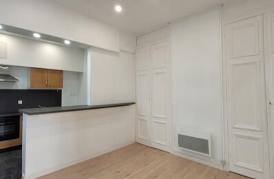 location appartement 570 € CC /mois à proximité de Cappelle-Brouck (59630)