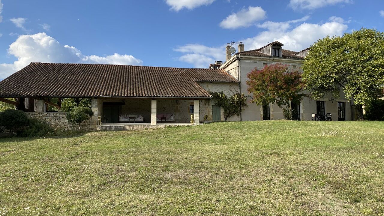 maison 12 pièces 580 m2 à vendre à Brantôme (24310)