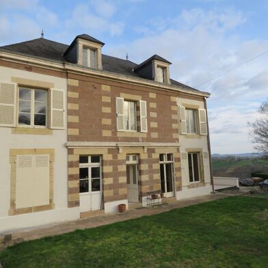 Maison 14 pièces 282 m²