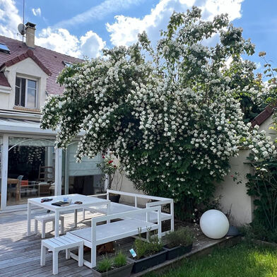 Maison 9 pièces 205 m²