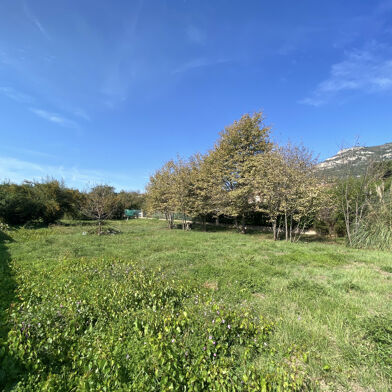 Terrain 1064 m²