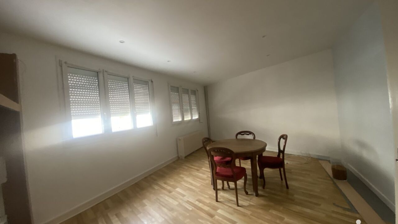 immeuble  pièces 140 m2 à vendre à Montivilliers (76290)