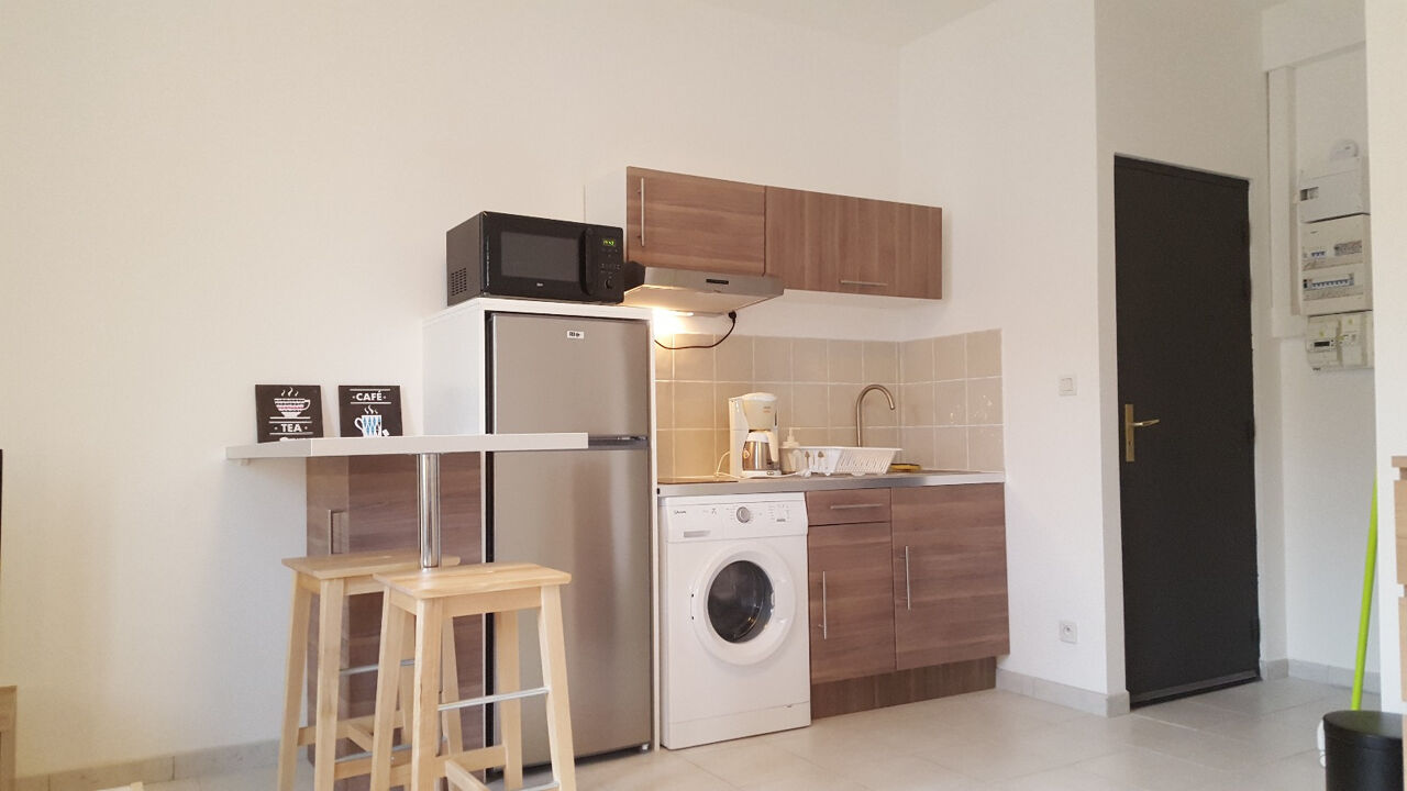 appartement 1 pièces 25 m2 à louer à Saint-Paul-Trois-Châteaux (26130)