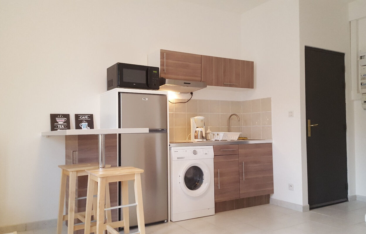 appartement 1 pièces 25 m2 à louer à Saint-Paul-Trois-Châteaux (26130)