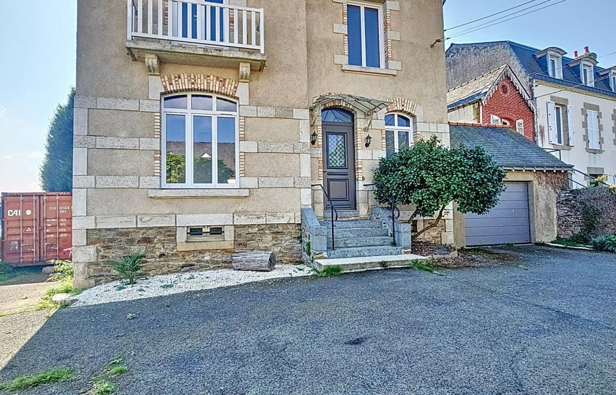 maison 9 pièces 197 m2 à vendre à Loudéac (22600)