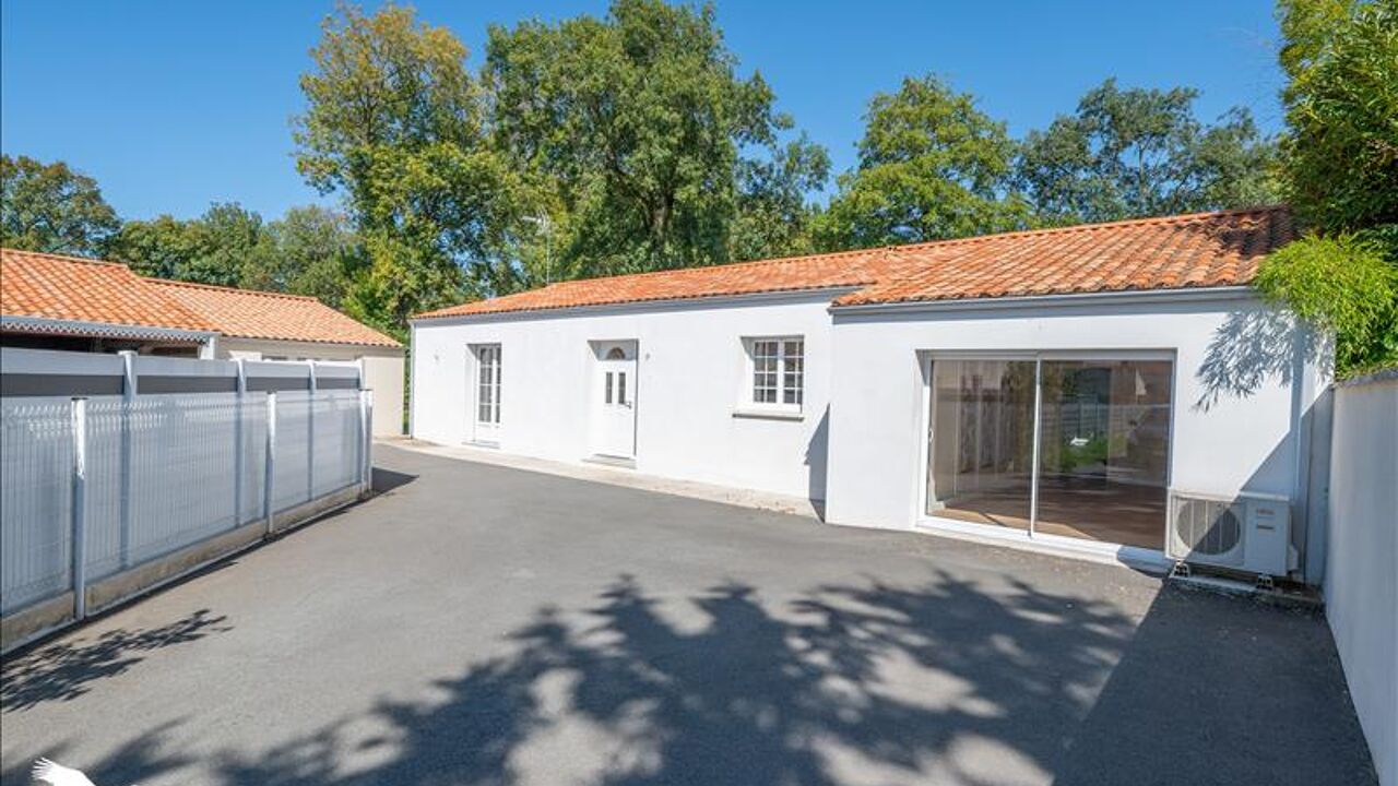 maison 4 pièces 124 m2 à vendre à Le Gua (17600)