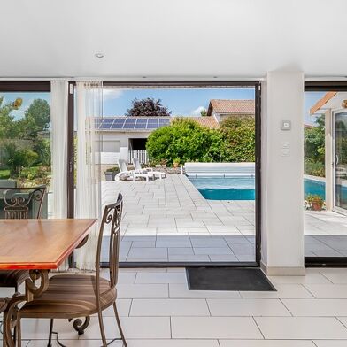 Maison 7 pièces 543400 €