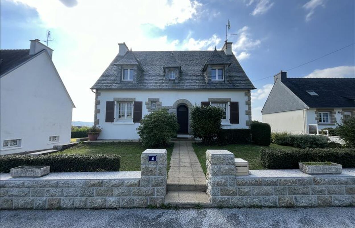 maison 5 pièces 119 m2 à vendre à Châteauneuf-du-Faou (29520)