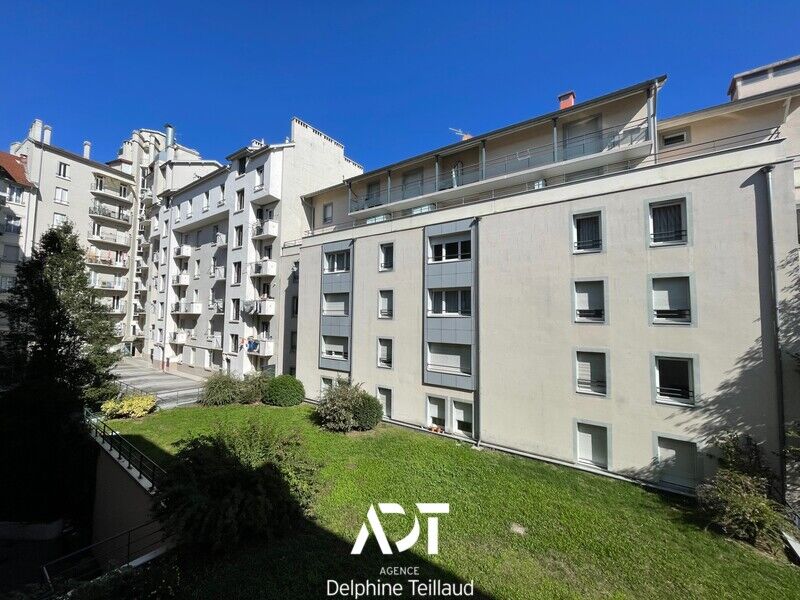 Appartement 3 pièces  à vendre Grenoble 38000