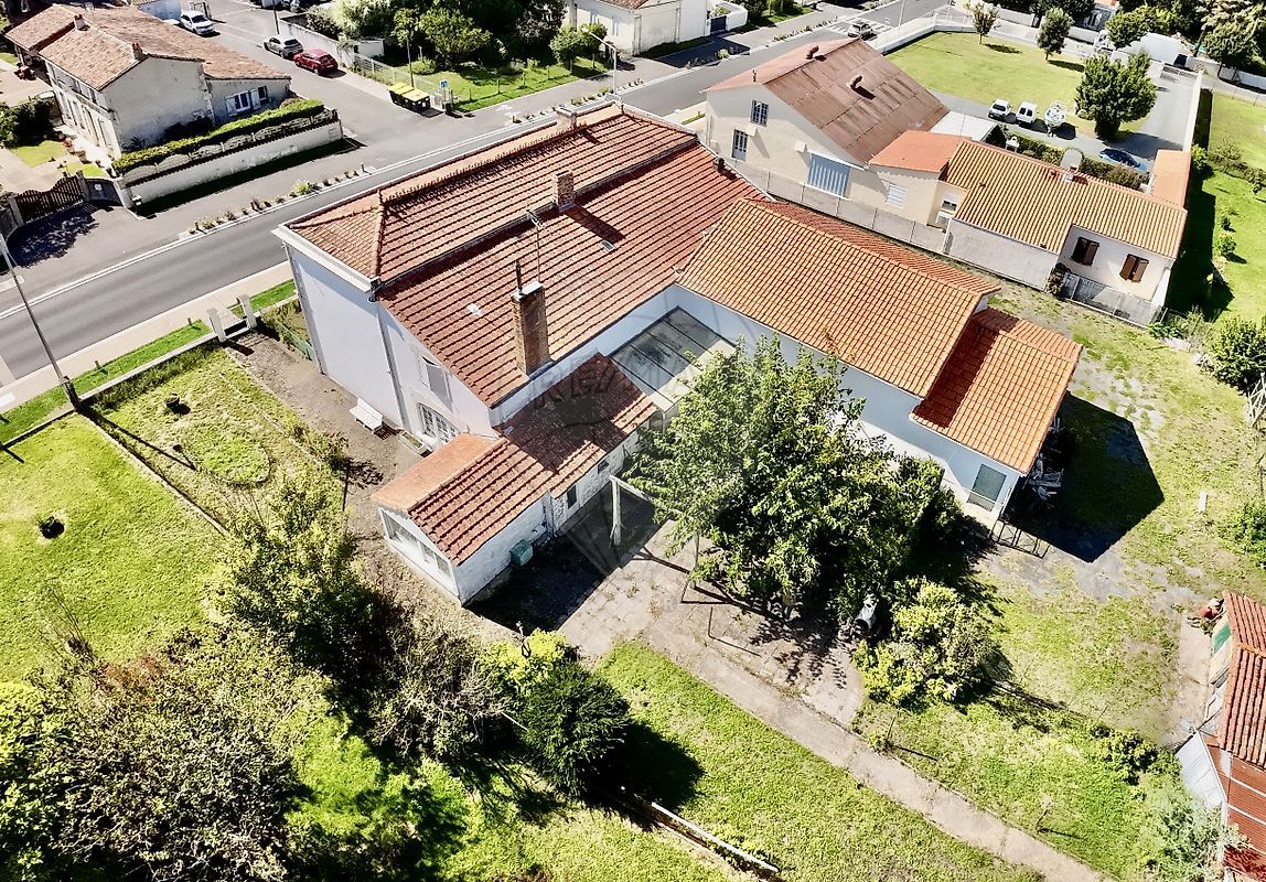 Villa / Maison 9 pièces  à vendre Arvert 17530