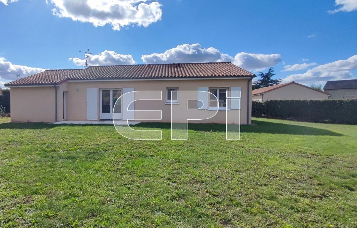 maison 4 pièces 93 m2 à vendre à Angliers (86330)