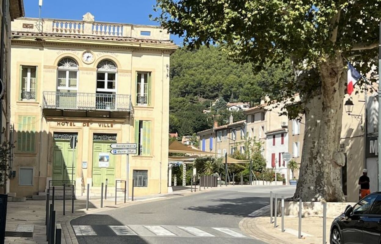 commerce  pièces 182 m2 à vendre à Saint-Zacharie (83640)