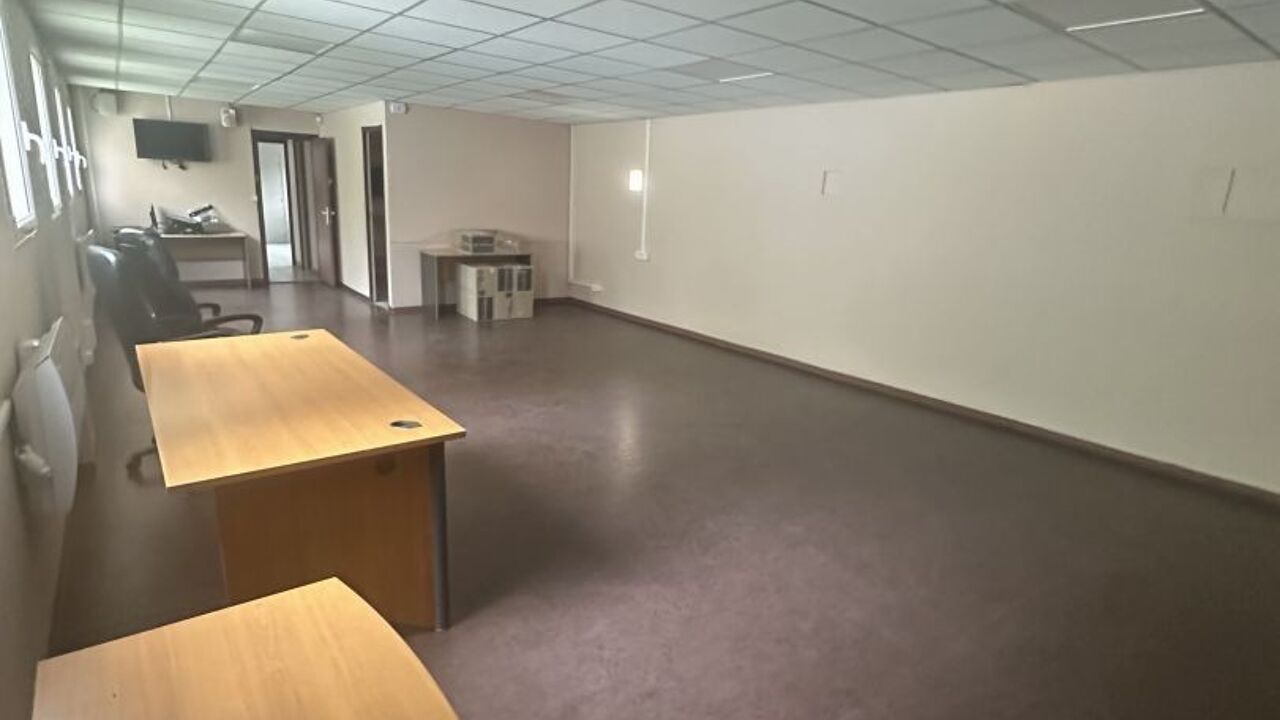 bureau  pièces 150 m2 à louer à Fresnes (94260)