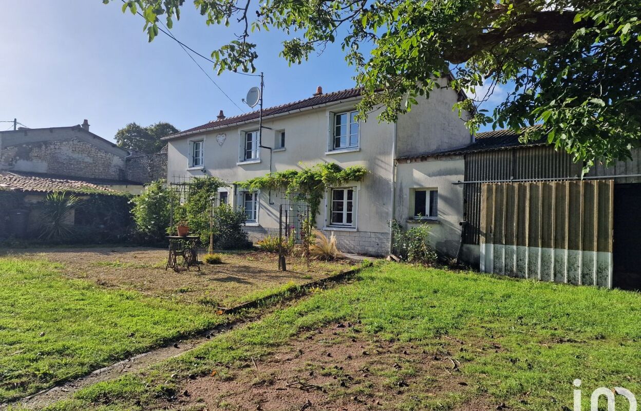 maison 4 pièces 134 m2 à vendre à Saint-Macaire-du-Bois (49260)