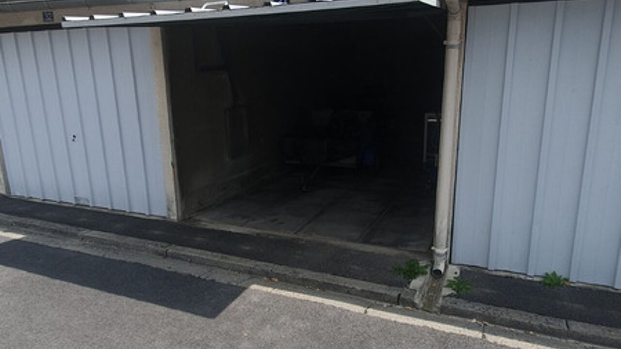 garage  pièces 15 m2 à vendre à Reims (51100)