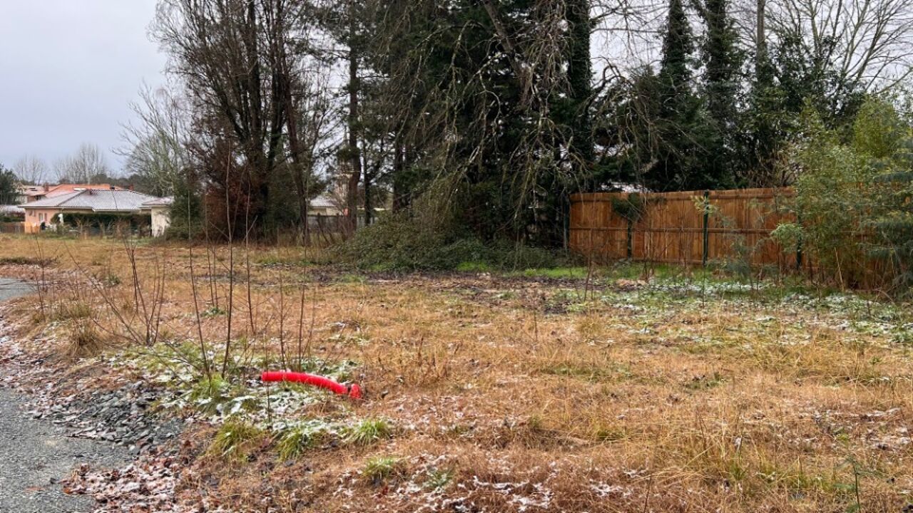 terrain  pièces 430 m2 à vendre à Castres-Gironde (33640)