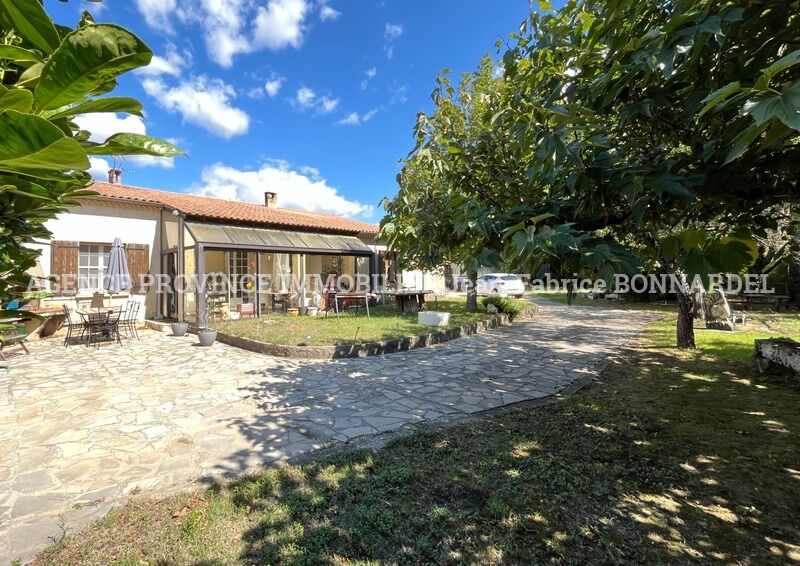 Villa / Maison 5 pièces  à vendre Suze-la-Rousse 26790