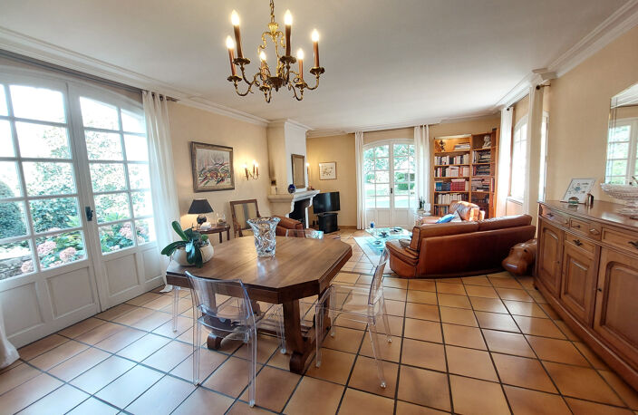 Vente maison 7 pièces 200 m² Carmaux (81400) — photo 4