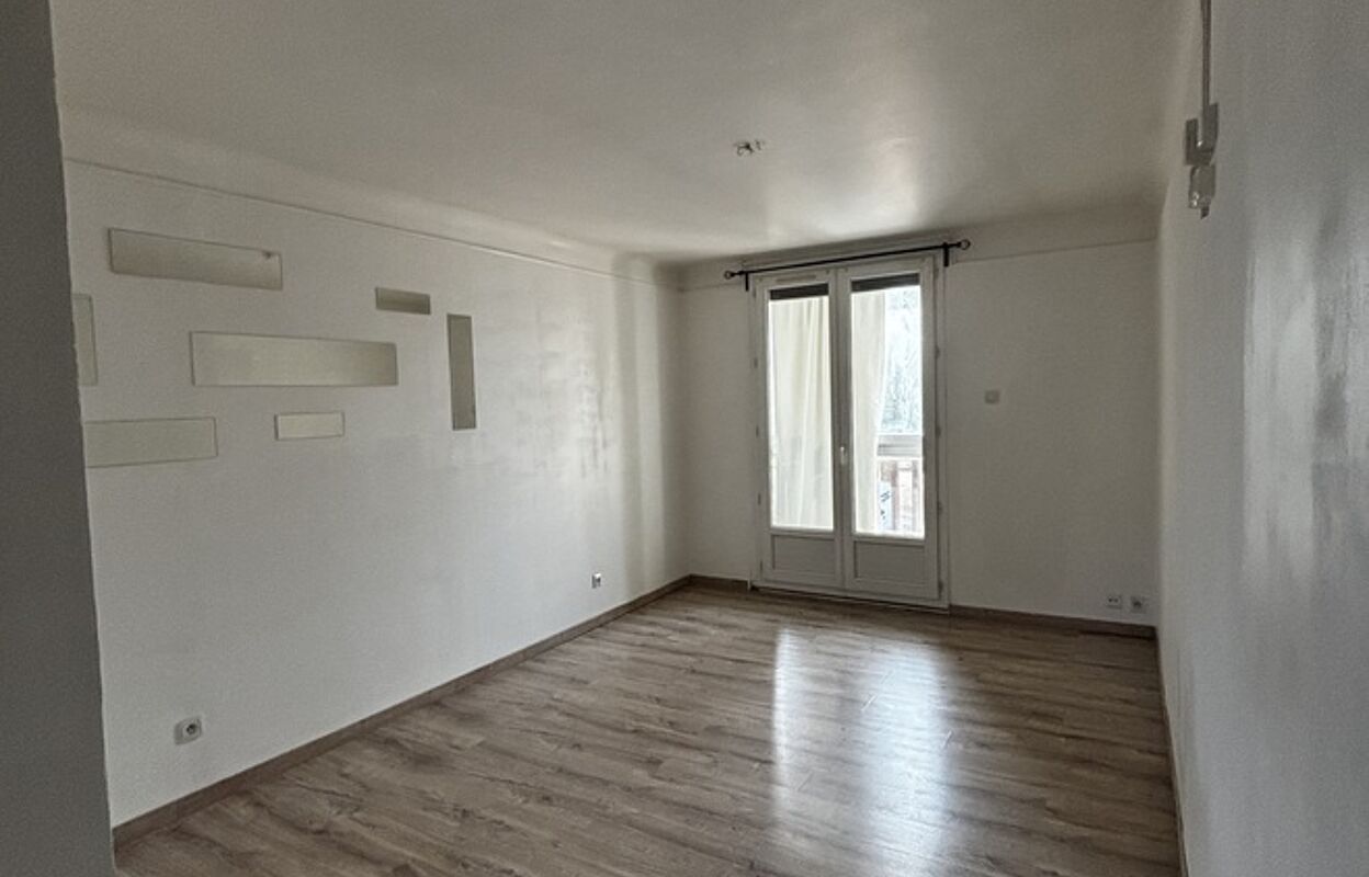 appartement 3 pièces 51 m2 à vendre à Salon-de-Provence (13300)