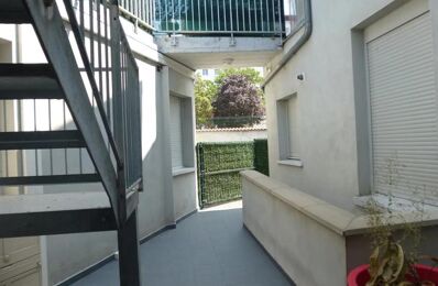 location appartement 1 230 € CC /mois à proximité de Ternay (69360)