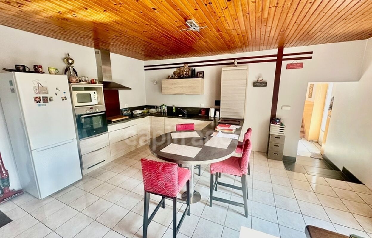 maison 6 pièces 112 m2 à vendre à Plounévézel (29270)