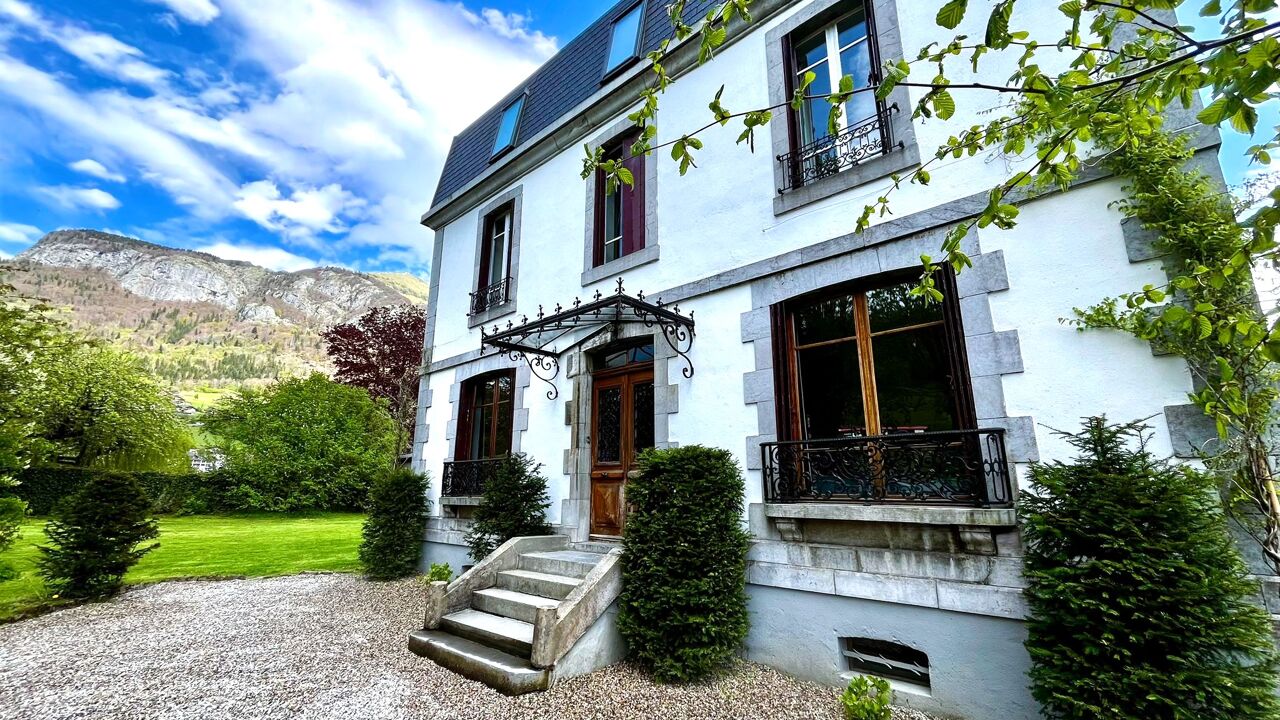 maison 11 pièces 207 m2 à vendre à Reignier-Ésery (74930)