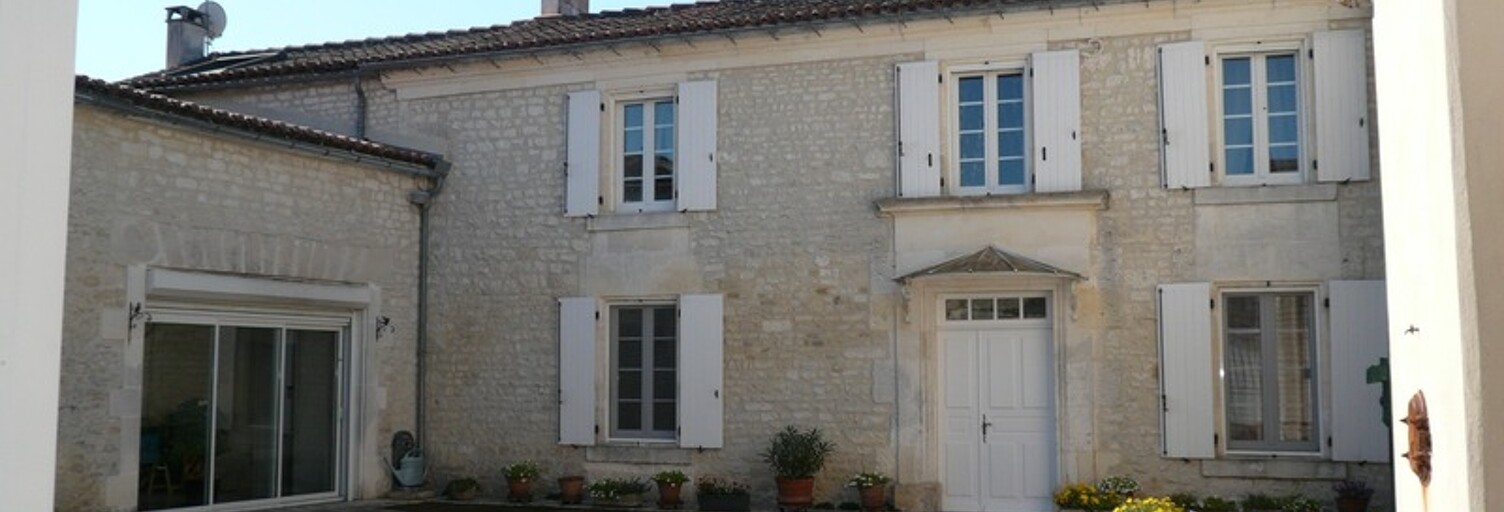 Maison 9 Pièces 350 m² à vendre à Mérignac (16200)