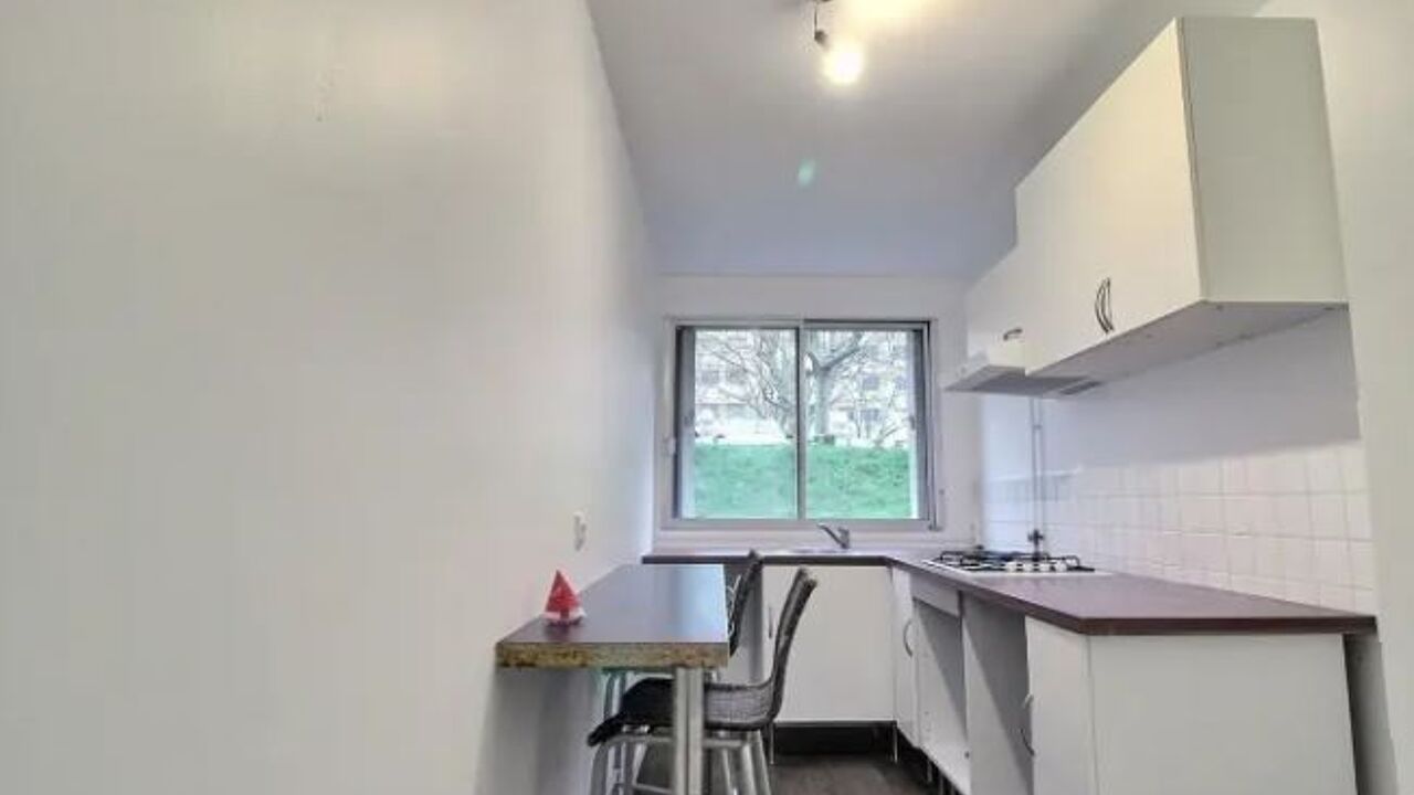 appartement 2 pièces 52 m2 à louer à Sèvres (92310)