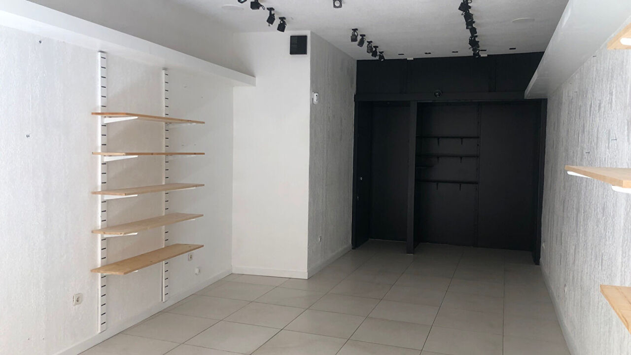 commerce 1 pièces 40 m2 à vendre à Hyères (83400)