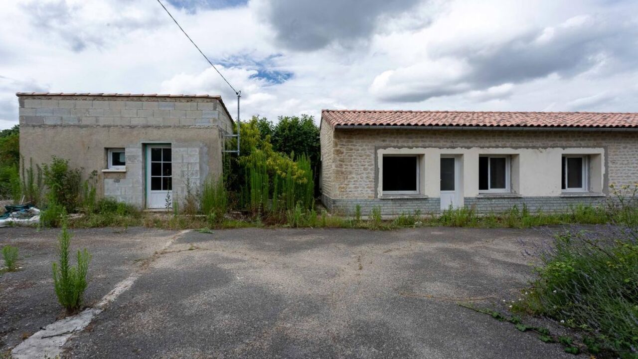 maison  pièces 82 m2 à vendre à La Croix-Comtesse (17330)