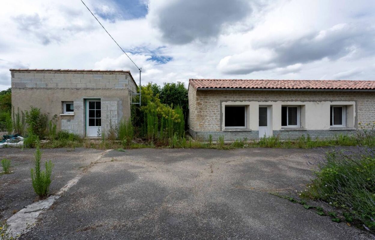 maison  pièces 82 m2 à vendre à La Croix-Comtesse (17330)