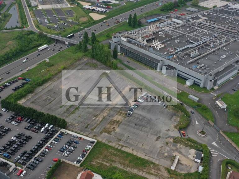 EXCLUSIVITE TERRAIN EMPLACEMENT N°1 AUTOROUTE A6 16 000 M² A LOUER — photo 1