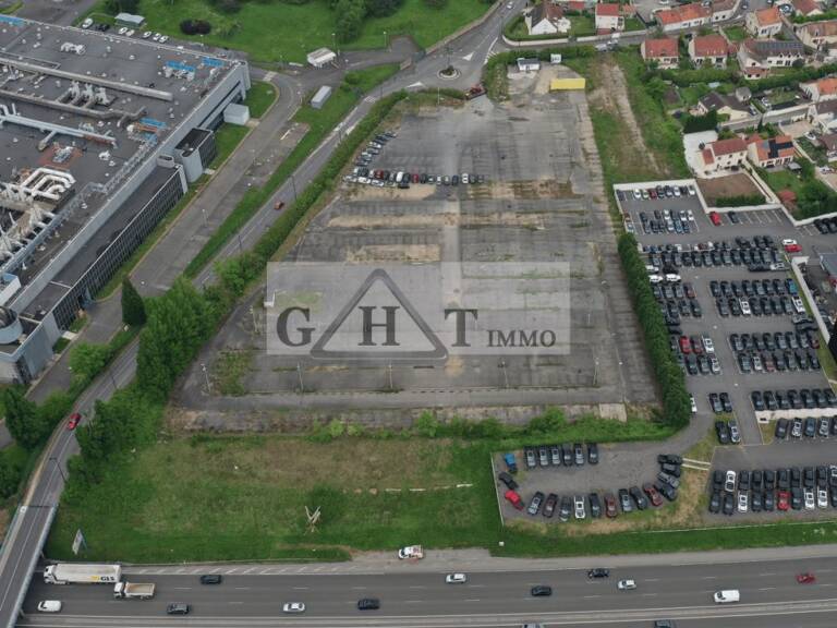 EXCLUSIVITE TERRAIN EMPLACEMENT N°1 AUTOROUTE A6 16 000 M² A LOUER — photo 1