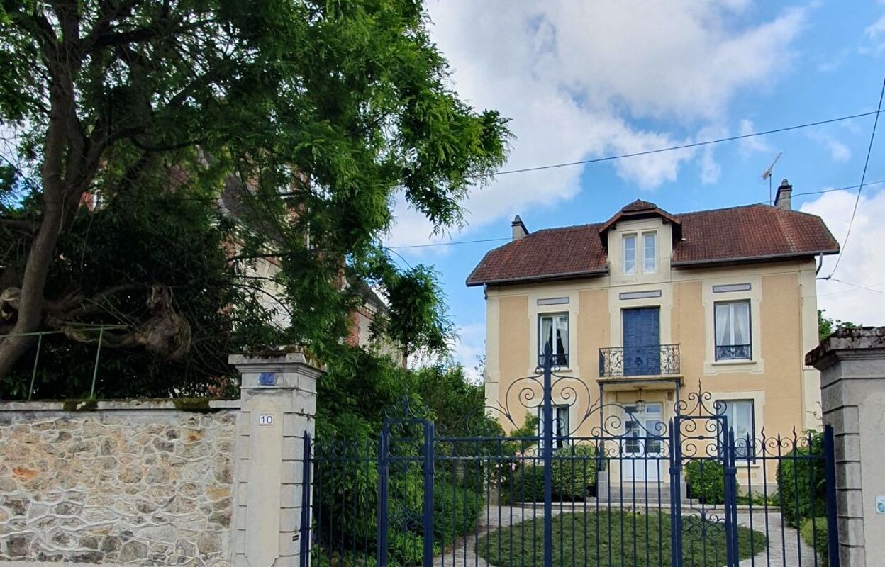 maison 8 pièces 210 m2 à vendre à La Ferté-sous-Jouarre (77260)