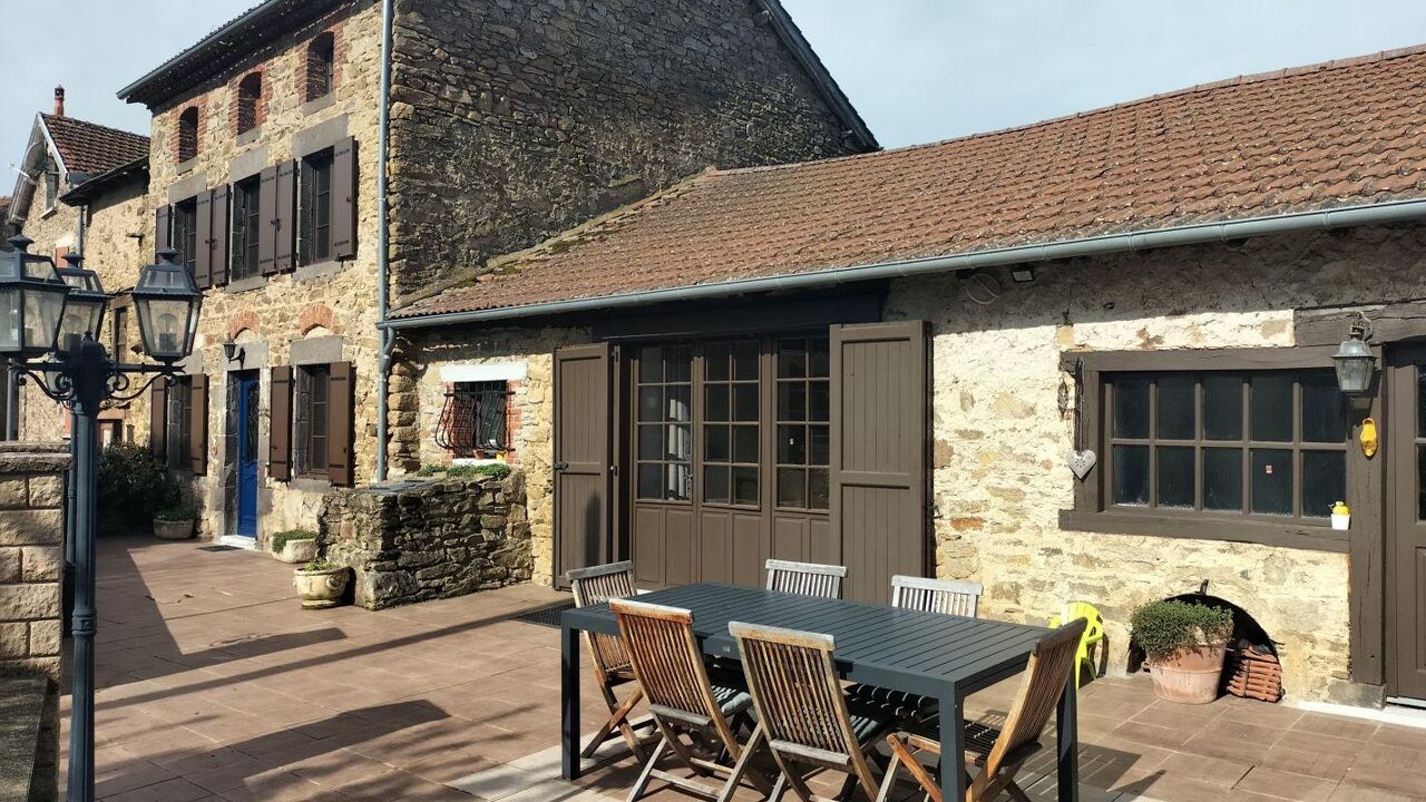 maison 8 pièces 140 m2 à vendre à Saint-Mary-le-Plain (15500)