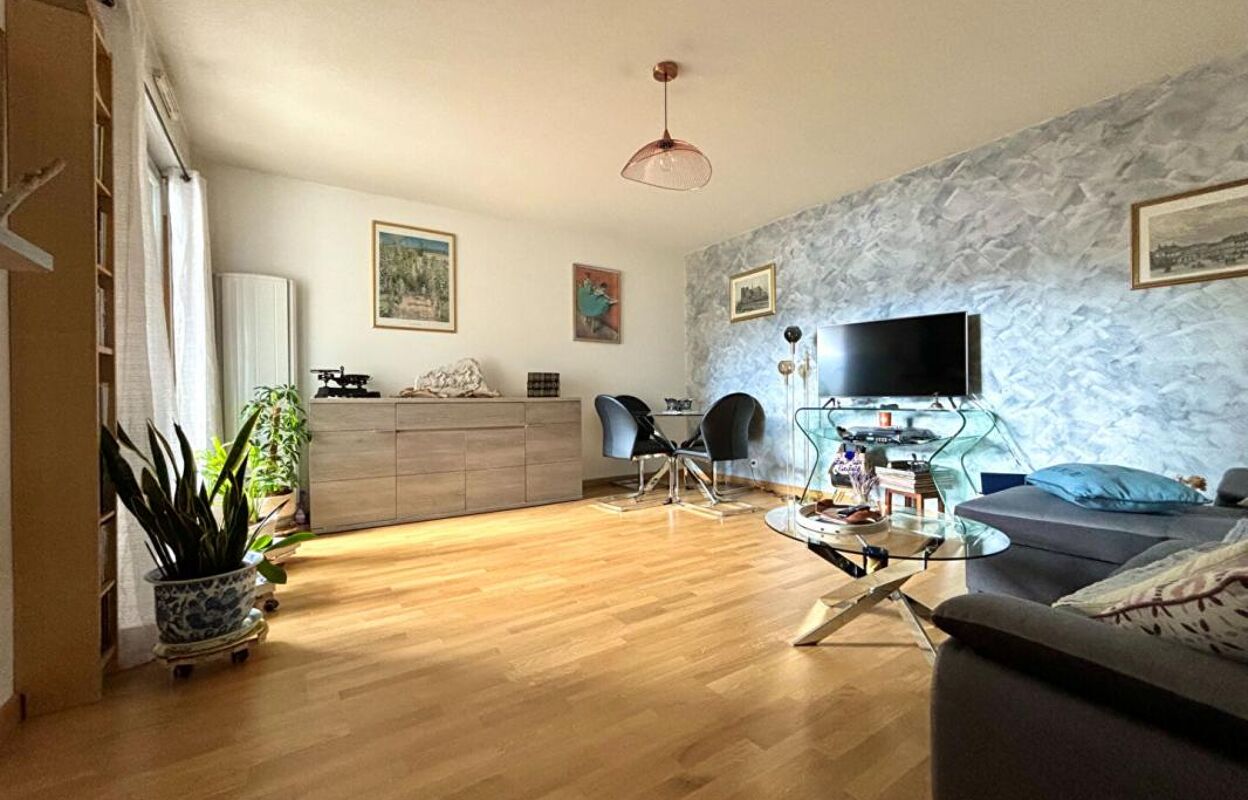 appartement 3 pièces 63 m2 à vendre à Ivry-sur-Seine (94200)