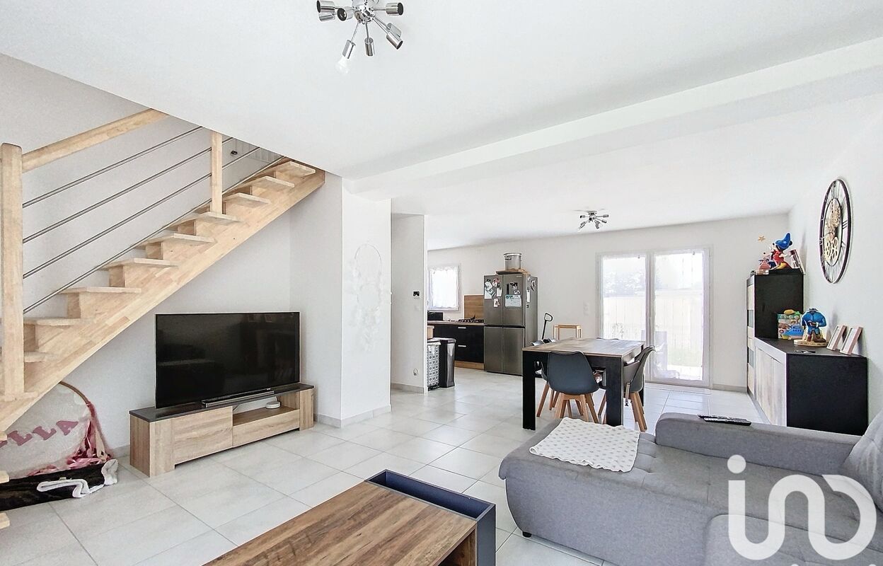 maison 5 pièces 104 m2 à vendre à Le Mené (22330)