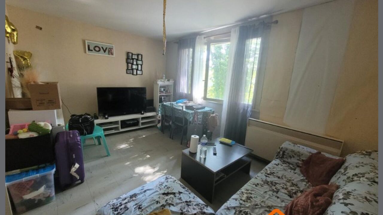 appartement 3 pièces 55 m2 à vendre à Parthenay (79200)