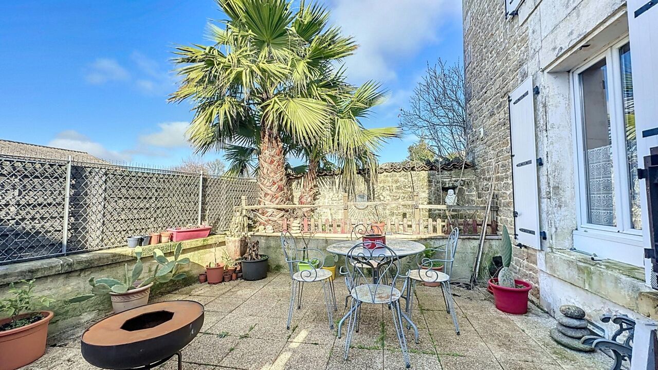 maison 5 pièces 160 m2 à vendre à Foussignac (16200)