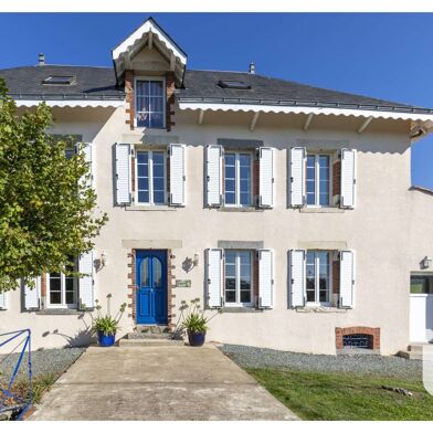 Maison 6 pièces 225 m²