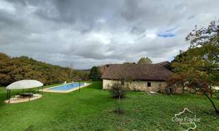 Maison 8 Pièces 253 m² à vendre à Aillas (33124)