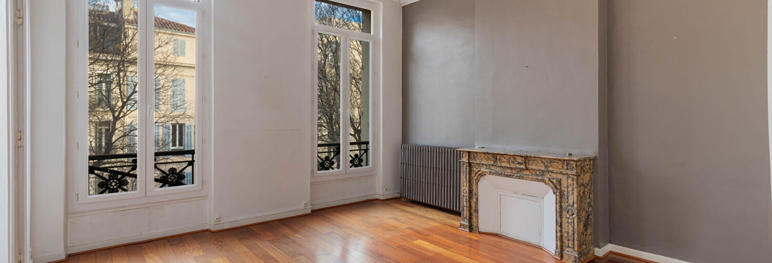 Bureau  98 m² à louer à Marseille 6 (13006)