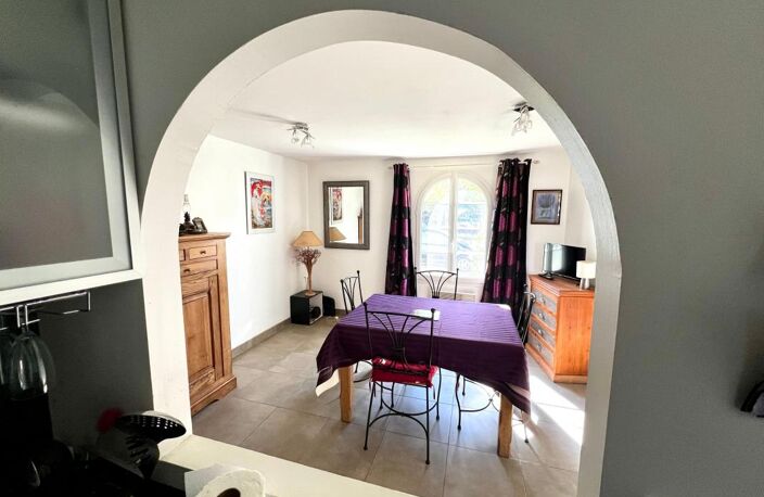 Appartement À Vendre MORTAGNE SUR GIRONDE — photo 4