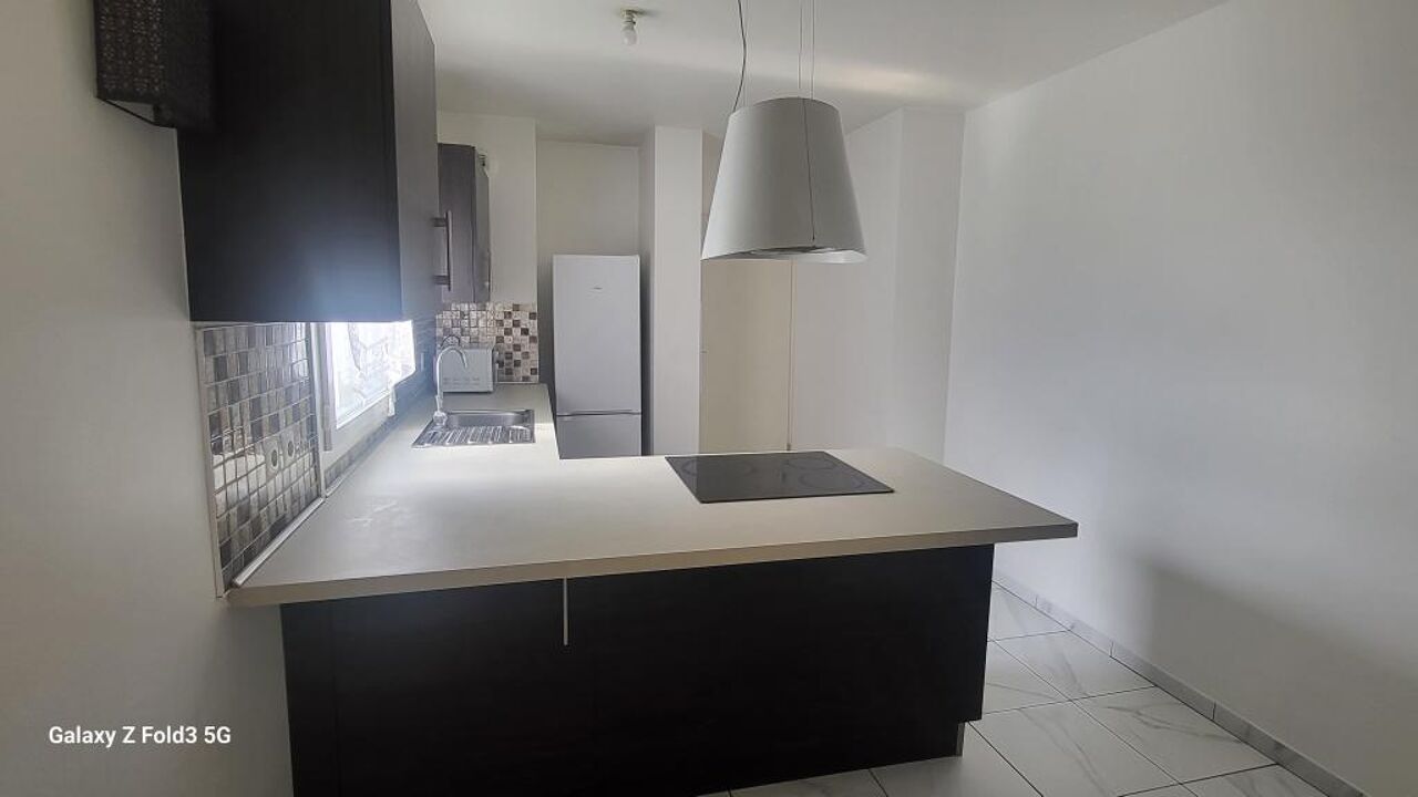 appartement 3 pièces 60 m2 à louer à Le Blanc-Mesnil (93150)