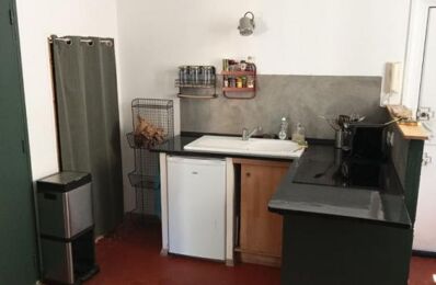 location appartement 600 € CC /mois à proximité de Monteux (84170)