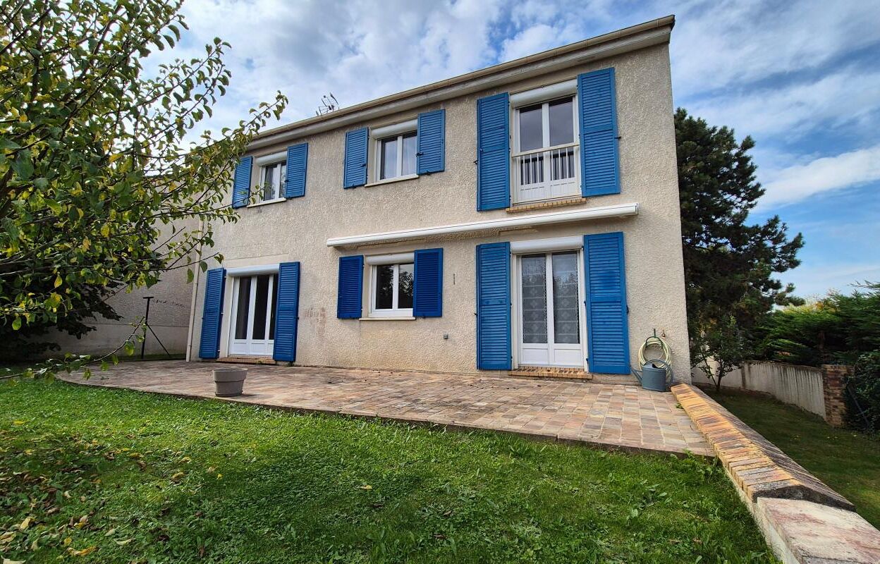 maison 6 pièces 139 m2 à vendre à Cergy (95000)