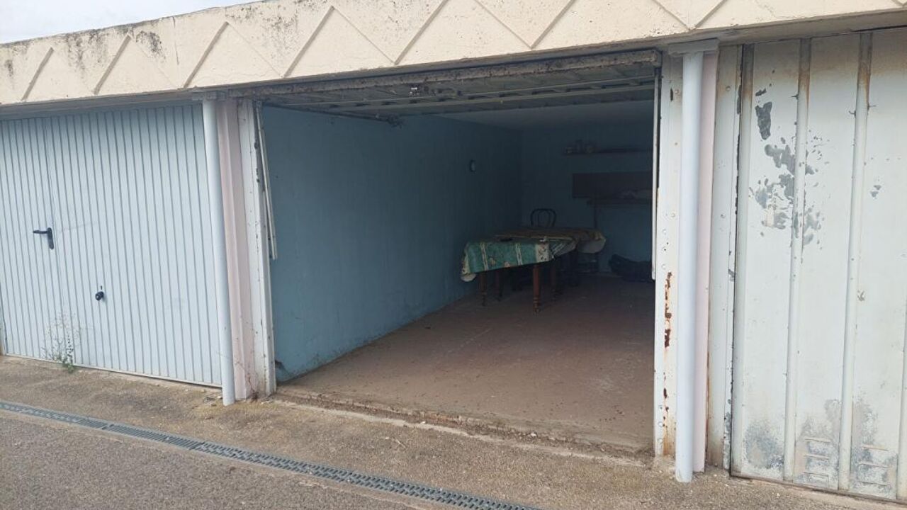 garage  pièces 13 m2 à vendre à Vitrolles (13127)