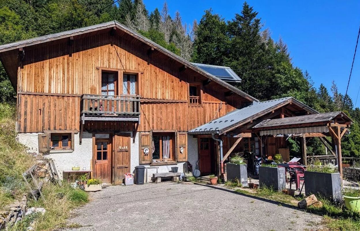 maison 12 pièces 254 m2 à vendre à Saint-Pierre-d'Entremont (73670)